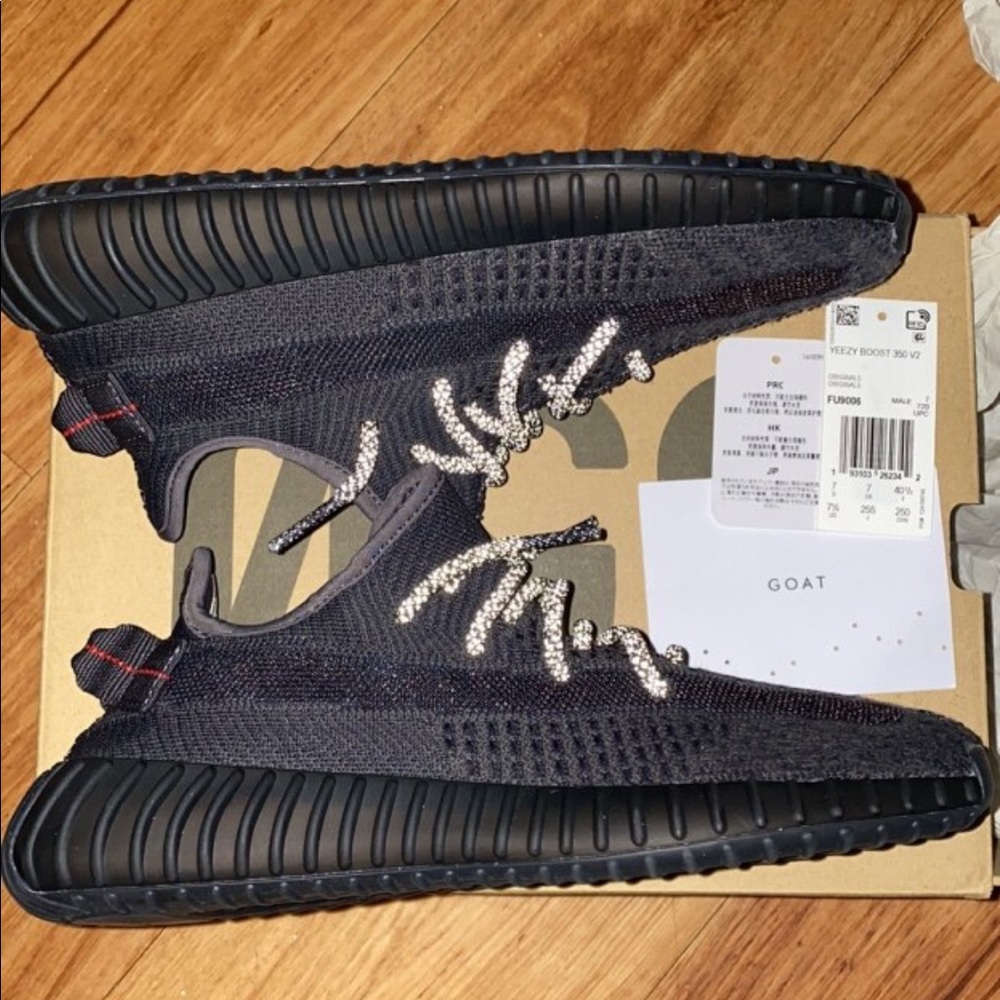 Yeezy 350 boost black non reflective